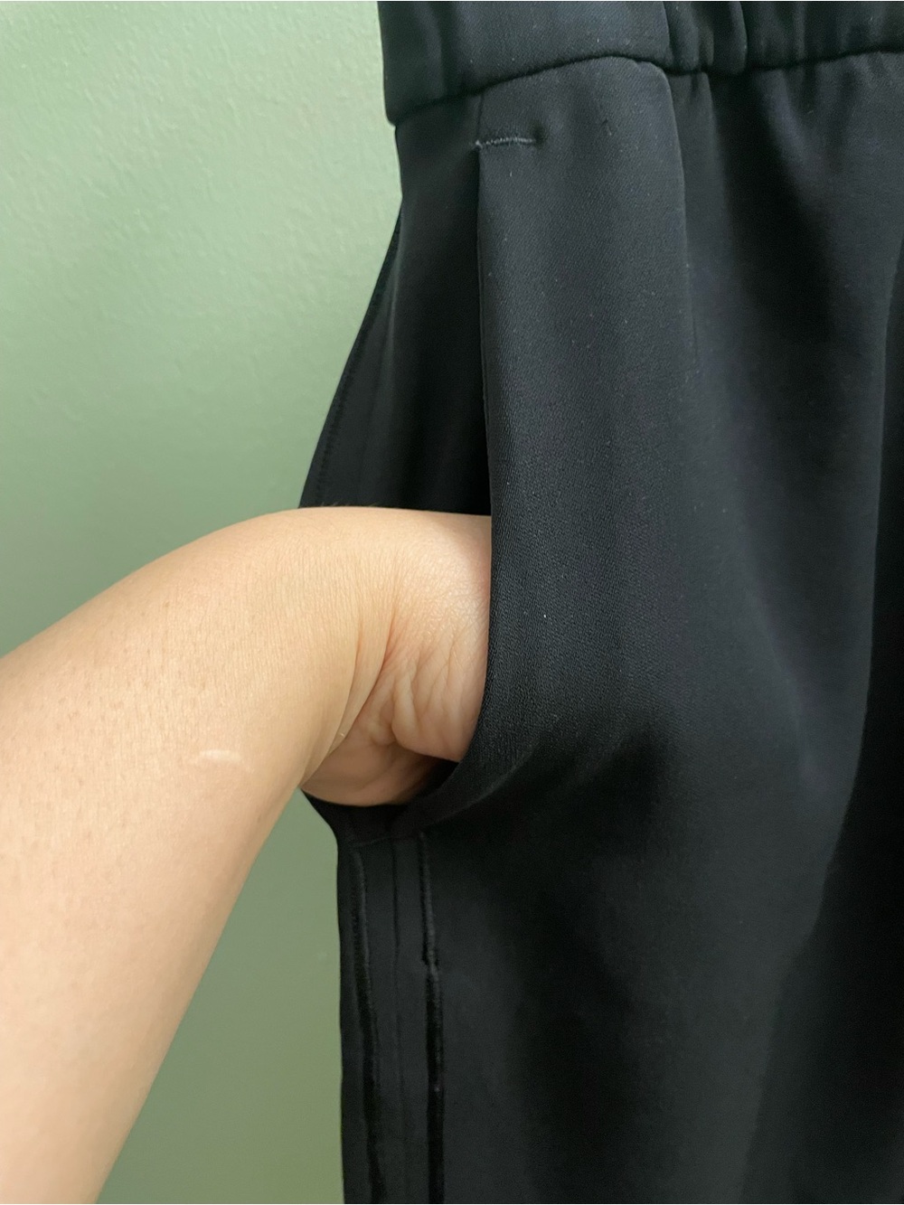 Lululemon On the Fly Skirt Black Drawstring Size 12 Stlye LW8A87S - Picture 4 of 8